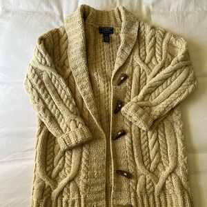 Ralph Lauren Exclusive Hand Knit 100% Wool Small Sweater Horn-like Buttons